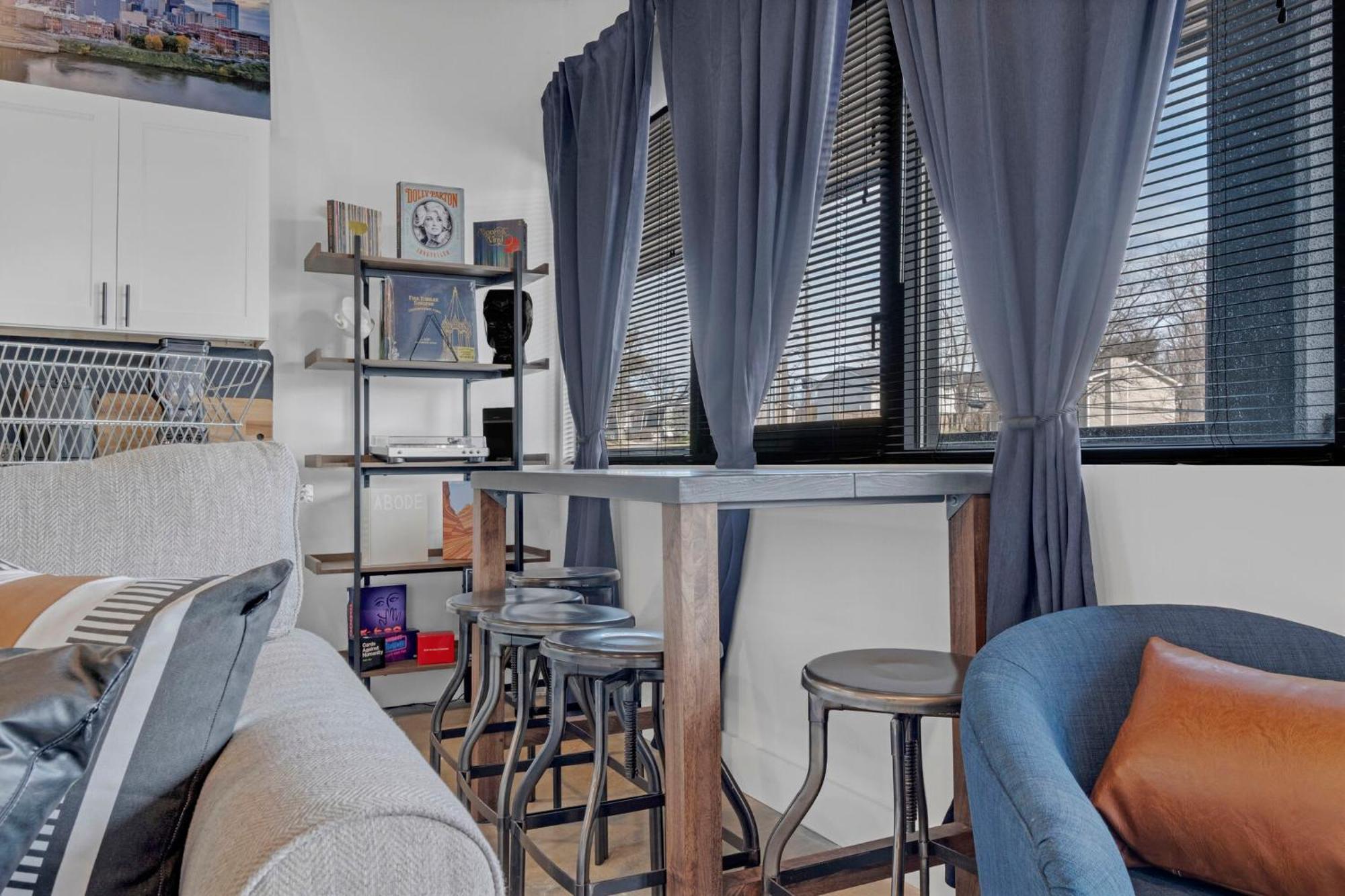 New Studio Sleeps 4 - 7 Mins To Dwtn ناشفيل المظهر الخارجي الصورة